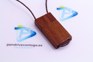 Memoria USB de madera